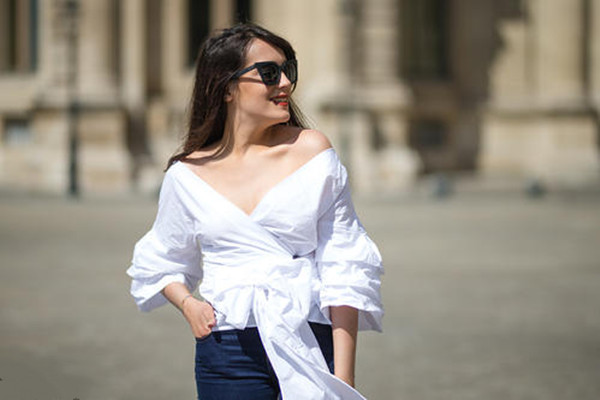 肩膀?qū)掃m合穿無袖嗎 肩膀?qū)捜绾斡梅b修飾 肩膀?qū)掃m合穿無袖嗎 肩膀?qū)捜绾斡梅b修飾