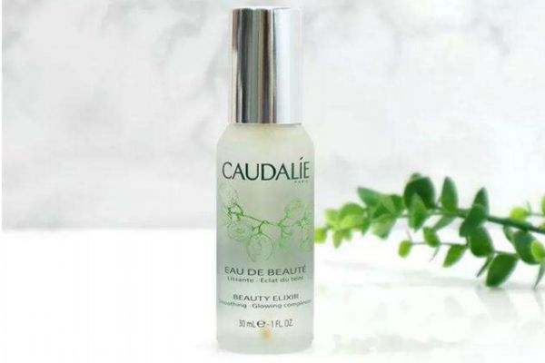 適合夏季的補水噴霧有什么 什么補水噴霧適合夏季 適合夏季的補水噴霧有什么 什么補水噴霧適合夏季