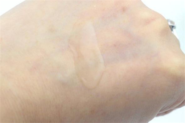 卡尼爾美白精華敏感肌可以用嗎 卡尼爾美白精華孕婦可以用嗎 卡尼爾美白精華敏感肌可以用嗎 卡尼爾美白精華孕婦可以用嗎