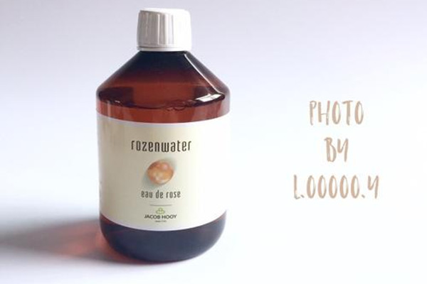 夏季適合用的補水純露有哪些 夏季適合用的補水純露推薦 夏季適合用的補水純露有哪些 夏季適合用的補水純露推薦