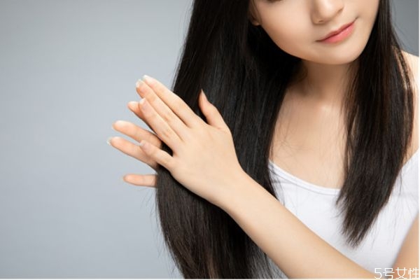 頭發(fā)打薄了怎么補(bǔ)救 頭發(fā)打薄蓬松怎么辦 頭發(fā)打薄了怎么補(bǔ)救 頭發(fā)打薄蓬松怎么辦