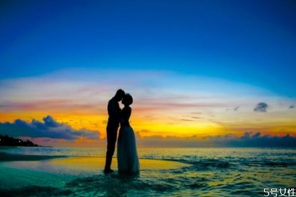 怎樣挽回傷透心的女人 動手打老婆如何認(rèn)錯 怎樣挽回傷透心的女人 動手打老婆如何認(rèn)錯