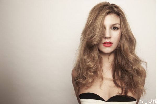 頭發(fā)打薄多久能厚回去 頭發(fā)打薄可以扎丸子頭嗎 頭發(fā)打薄多久能厚回去 頭發(fā)打薄可以扎丸子頭嗎