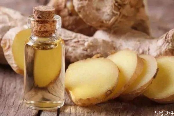 生姜精油有什么作用 生姜精油的功效有什么 生姜精油有什么作用 生姜精油的功效有什么