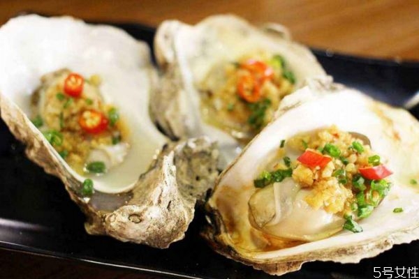 烤生蠔怎么做好吃 生蠔應(yīng)該怎么烤入味 烤生蠔怎么做好吃 生蠔應(yīng)該怎么烤入味