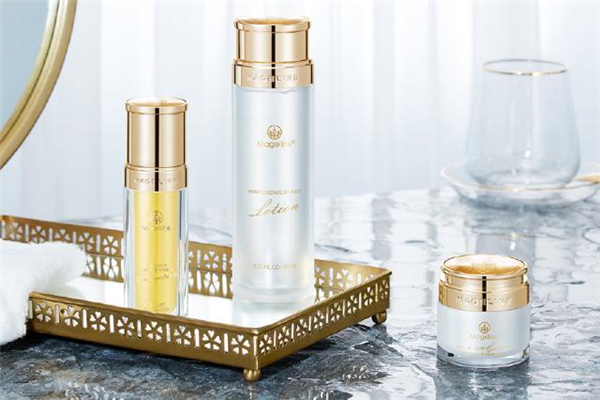 麥吉麗酵母平衡水敏感肌能用嗎 麥吉麗酵母平衡水和舊版區(qū)別 麥吉麗酵母平衡水敏感肌能用嗎 麥吉麗酵母平衡水和舊版區(qū)別