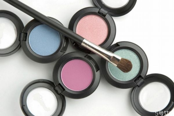 什么牌子的眼影好 眼影有哪些品牌 什么牌子的眼影好 眼影有哪些品牌