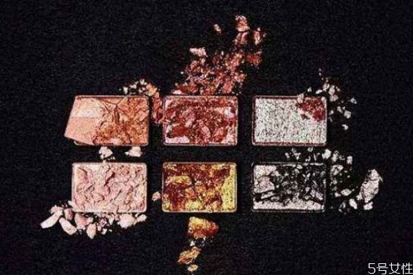 過(guò)期的眼影還能用嗎 眼影筆和眼影的區(qū)別 過(guò)期的眼影還能用嗎 眼影筆和眼影的區(qū)別