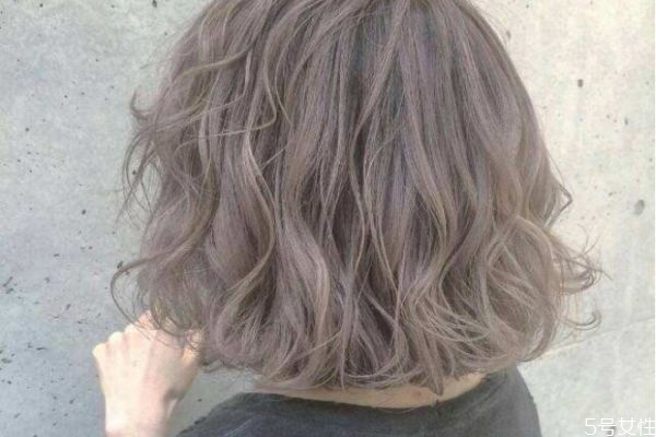 分叉的頭發(fā)一定要剪嗎 分叉的頭發(fā)不剪會怎樣 分叉的頭發(fā)一定要剪嗎 分叉的頭發(fā)不剪會怎樣