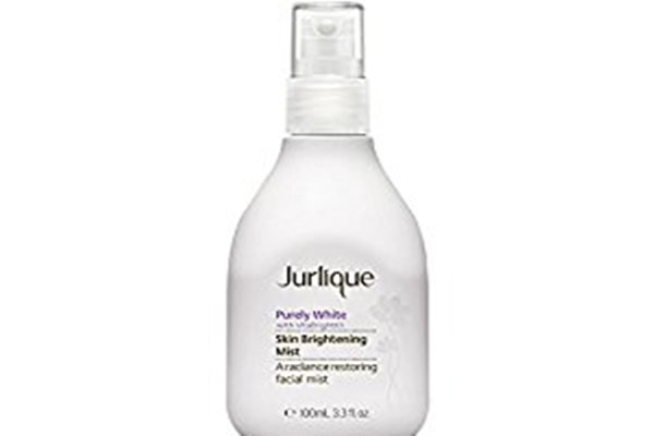 茱莉蔻活機(jī)潤白精華乳的作用 茱莉蔻活機(jī)潤白精華乳使用方法 茱莉蔻活機(jī)潤白精華乳的作用 茱莉蔻活機(jī)潤白精華乳使用方法