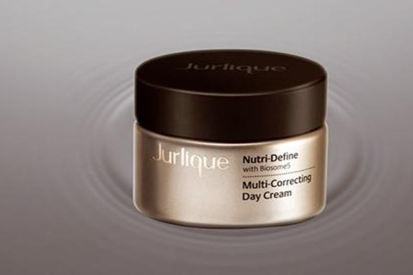 茱莉蔻臻萃活顏御容日霜介紹 茱莉蔻臻萃活顏御容日霜成分 茱莉蔻臻萃活顏御容日霜介紹 茱莉蔻臻萃活顏御容日霜成分