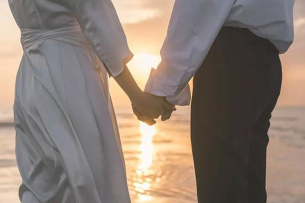 男生失去很好的女生會(huì)后悔嗎 男生失去了好女生會(huì)重新追嗎 男生失去很好的女生會(huì)后悔嗎 男生失去了好女生會(huì)重新追嗎