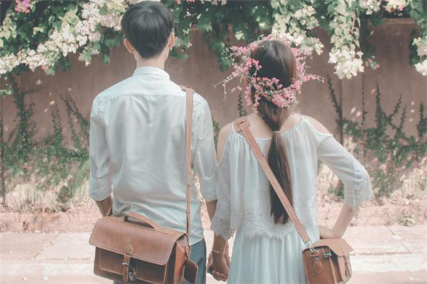 怎么給女朋友安全感 怎么讓女朋友有安全感 怎么給女朋友安全感 怎么讓女朋友有安全感