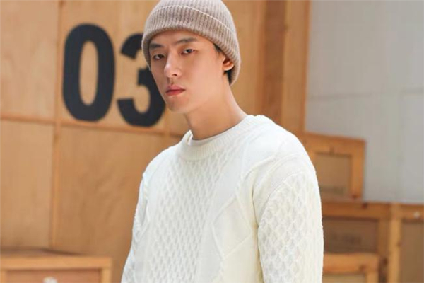 哪種毛衣適合打底穿 什么樣的毛衣適合做打底 哪種毛衣適合打底穿 什么樣的毛衣適合做打底