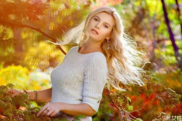 對老公撒嬌的情話有哪些 哪些情話是對老公撒嬌的 對老公撒嬌的情話有哪些 哪些情話是對老公撒嬌的