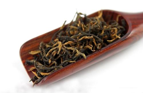 沖泡金駿眉用什么器皿 沖泡金駿眉茶葉的水溫多少適合 沖泡金駿眉用什么器皿 沖泡金駿眉茶葉的水溫多少適合