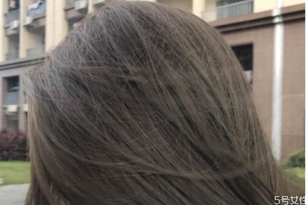 分叉的頭發(fā)一定要剪嗎 分叉的頭發(fā)不剪會怎樣 分叉的頭發(fā)一定要剪嗎 分叉的頭發(fā)不剪會怎樣