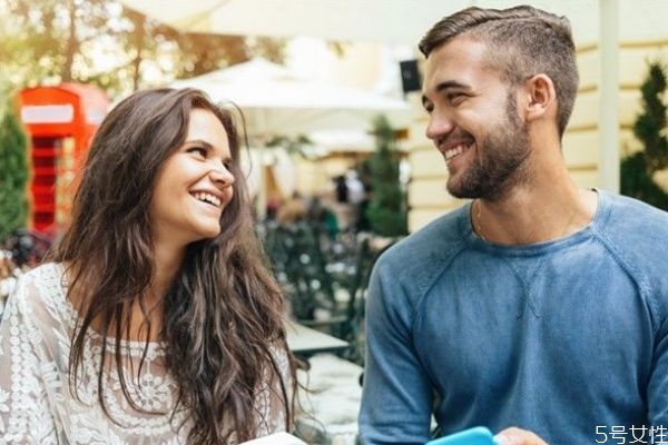 老公不想碰你說(shuō)明什么 老公不愿意碰你的原因 老公不想碰你說(shuō)明什么 老公不愿意碰你的原因