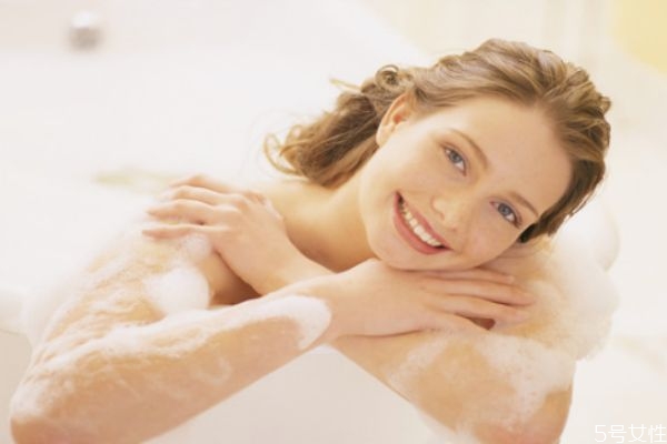 怎么減少眼角皺紋 消除皺紋眼角紋的方法 怎么減少眼角皺紋 消除皺紋眼角紋的方法