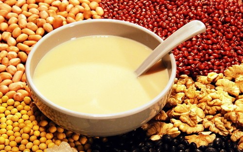 無(wú)糖豆?jié){的熱量高嗎 無(wú)糖豆?jié){的功效 無(wú)糖豆?jié){的熱量高嗎 無(wú)糖豆?jié){的功效