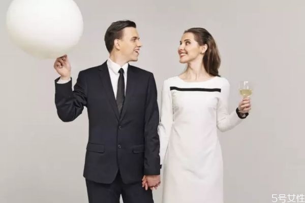 想要挽回男人的心聰明的女人這樣做 讓他再次愛(ài)上你 想要挽回男人的心聰明的女人這樣做 讓他再次愛(ài)上你