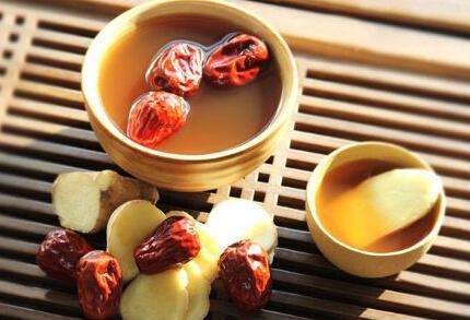 經(jīng)常喝蜂蜜生姜水的好處 喝蜂蜜生姜水的注意事項 經(jīng)常喝蜂蜜生姜水的好處 喝蜂蜜生姜水的注意事項