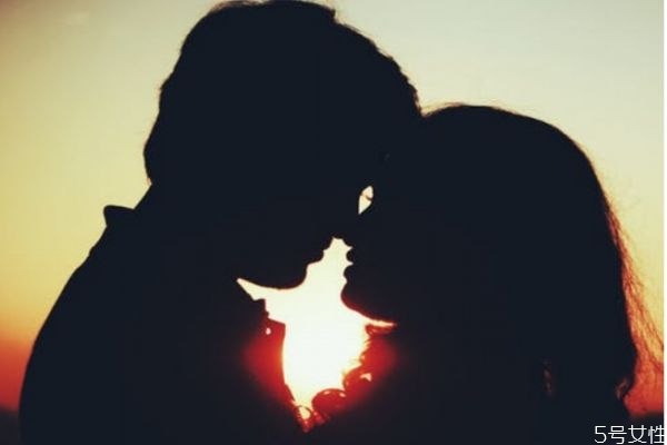 男人提離婚但又沒行動 男人開始計劃離婚的表現(xiàn) 男人提離婚但又沒行動 男人開始計劃離婚的表現(xiàn)