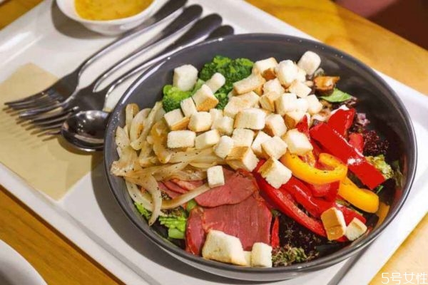 微胖先減脂還是先增肌 微胖減脂和增肌怎么選 微胖先減脂還是先增肌 微胖減脂和增肌怎么選