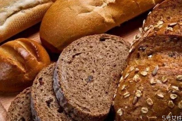 減肥吃面包會長胖嗎 減肥正確吃面包的技巧 減肥吃面包會長胖嗎 減肥正確吃面包的技巧