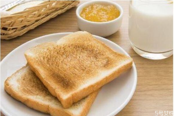 全麥面包可以減肥嗎 全麥面包怎么吃減肥 全麥面包可以減肥嗎 全麥面包怎么吃減肥