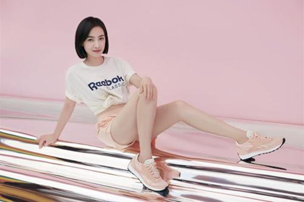 如何判斷水瓶女喜歡你 判斷水瓶女喜歡你的方法 如何判斷水瓶女喜歡你 判斷水瓶女喜歡你的方法