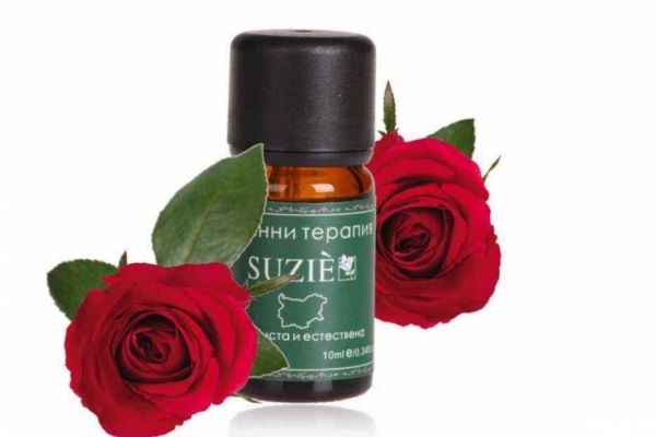 玫瑰精油的作用有什么 什么是玫瑰精油的作用 玫瑰精油的作用有什么 什么是玫瑰精油的作用