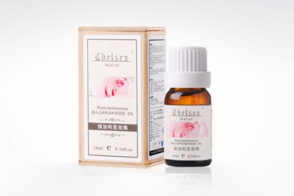 玫瑰精油怎么稀釋 玫瑰精油的稀釋方法 玫瑰精油怎么稀釋 玫瑰精油的稀釋方法