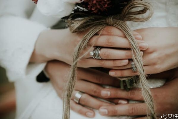 結婚后感情淡了怎么辦 異地分居的七個危害 結婚后感情淡了怎么辦 異地分居的七個危害