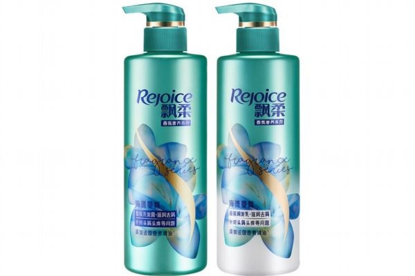 護發(fā)素涂上去多久洗掉好 護發(fā)素涂發(fā)根還是發(fā)尾 護發(fā)素涂上去多久洗掉好 護發(fā)素涂發(fā)根還是發(fā)尾