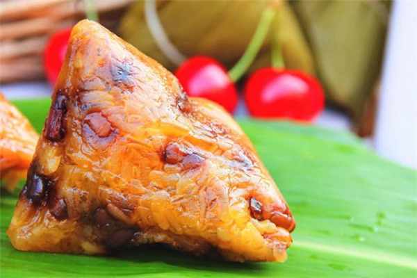 堿水粽是哪里的特產 堿水粽子是什么味道 堿水粽是哪里的特產 堿水粽子是什么味道