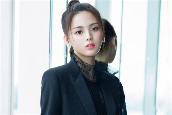 霧眉和水霧眉哪個(gè)好 霧眉和水霧眉的差別 霧眉和水霧眉哪個(gè)好 霧眉和水霧眉的差別