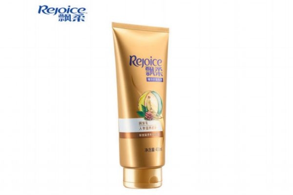 經常用護發(fā)素好嗎 護發(fā)素和潤發(fā)乳的區(qū)別 經常用護發(fā)素好嗎 護發(fā)素和潤發(fā)乳的區(qū)別