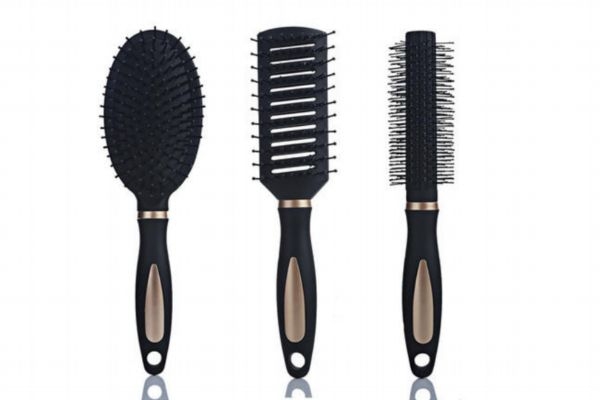 頭發(fā)打薄從發(fā)根打還是發(fā)梢打 頭發(fā)打薄從哪個(gè)位置開(kāi)始打 頭發(fā)打薄從發(fā)根打還是發(fā)梢打 頭發(fā)打薄從哪個(gè)位置開(kāi)始打