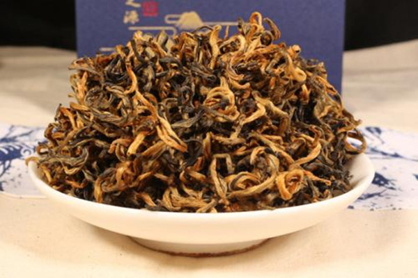 滇紅茶的沖泡技巧 泡滇紅茶注意什么 滇紅茶的沖泡技巧 泡滇紅茶注意什么