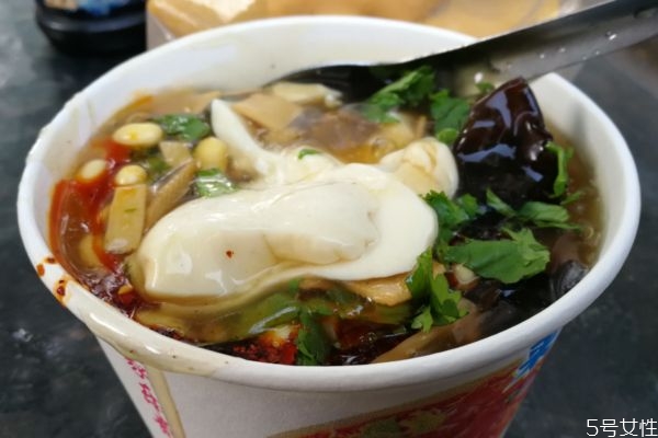 豆腐腦怎么做好吃 豆腐腦簡單做法 豆腐腦怎么做好吃 豆腐腦簡單做法