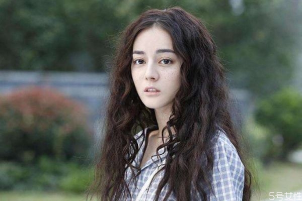 泡面頭適合什么臉型 什么臉型適合泡面頭 泡面頭適合什么臉型 什么臉型適合泡面頭