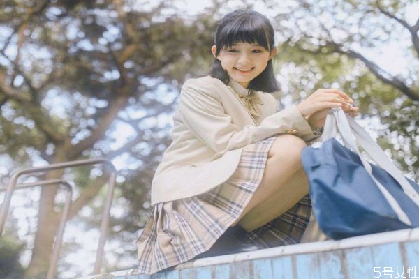 一見鐘情是什么感覺 一見鐘情的感覺是怎么樣 一見鐘情是什么感覺 一見鐘情的感覺是怎么樣