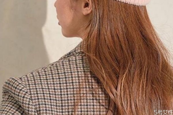 珊瑚橙發(fā)色適合什么膚色 珊瑚橙發(fā)色適合什么年齡 珊瑚橙發(fā)色適合什么膚色 珊瑚橙發(fā)色適合什么年齡