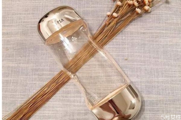 流金水如何辨別真假 如何辨別流金水真假 流金水如何辨別真假 如何辨別流金水真假