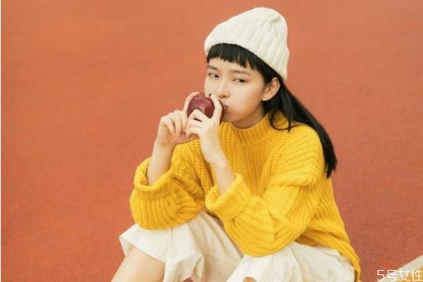 冷戰(zhàn)女生該不該主動 男生冷戰(zhàn)能堅(jiān)持多少天 冷戰(zhàn)女生該不該主動 男生冷戰(zhàn)能堅(jiān)持多少天