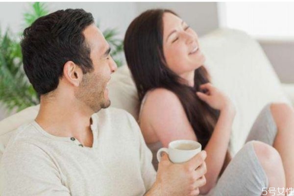 再婚家庭怎么做才能幸福 再婚家庭幸福的方法 再婚家庭怎么做才能幸福 再婚家庭幸福的方法