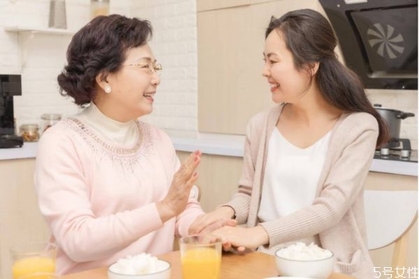 再婚家庭怎么處理婆媳關系 再婚家庭處理婆媳關系的方法 再婚家庭怎么處理婆媳關系 再婚家庭處理婆媳關系的方法