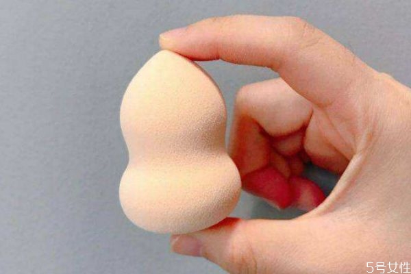 美妝蛋裂開了還能用嗎 美妝蛋剪開還可以用嗎 美妝蛋裂開了還能用嗎 美妝蛋剪開還可以用嗎