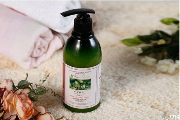 精油和彈力素的使用順序 什么時(shí)候抹彈力素和精油 精油和彈力素的使用順序 什么時(shí)候抹彈力素和精油